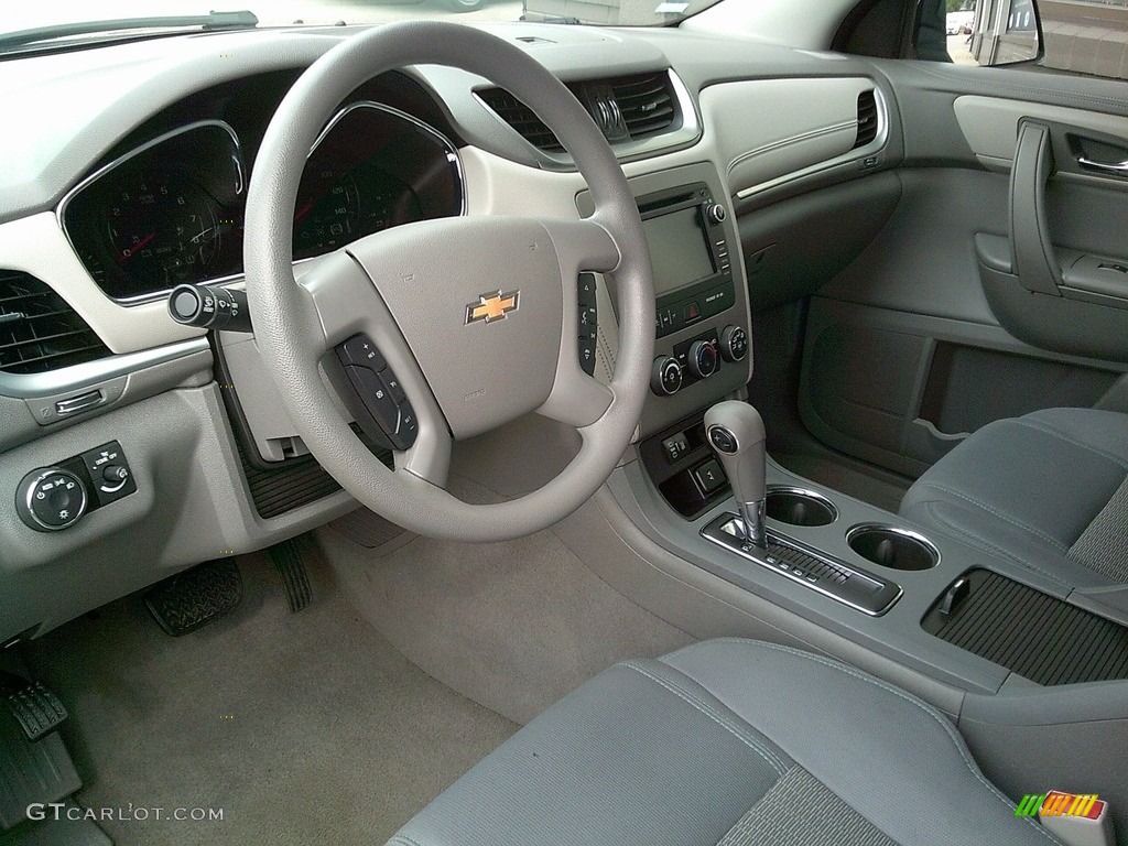 2017 Traverse LS AWD - Silver Ice Metallic / Dark Titanium/Light Titanium photo #15