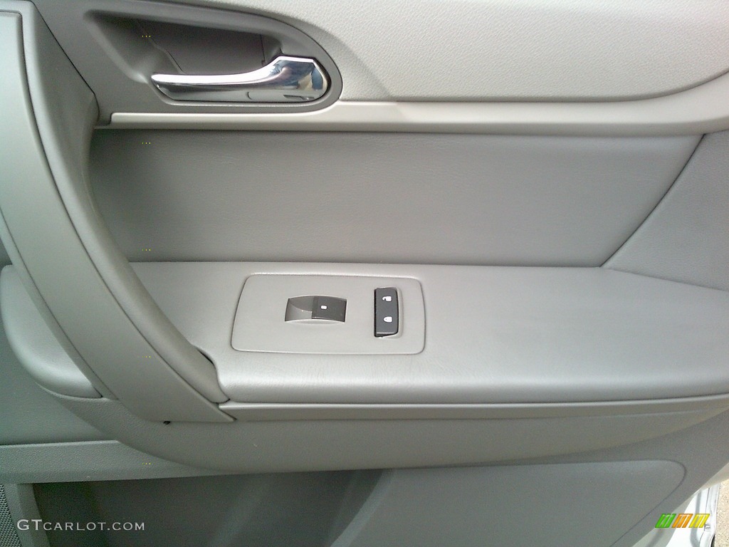 2017 Traverse LS AWD - Silver Ice Metallic / Dark Titanium/Light Titanium photo #29
