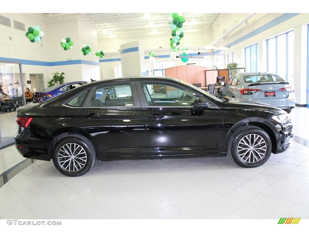 2020 Jetta SE - Black / Titan Black photo #4