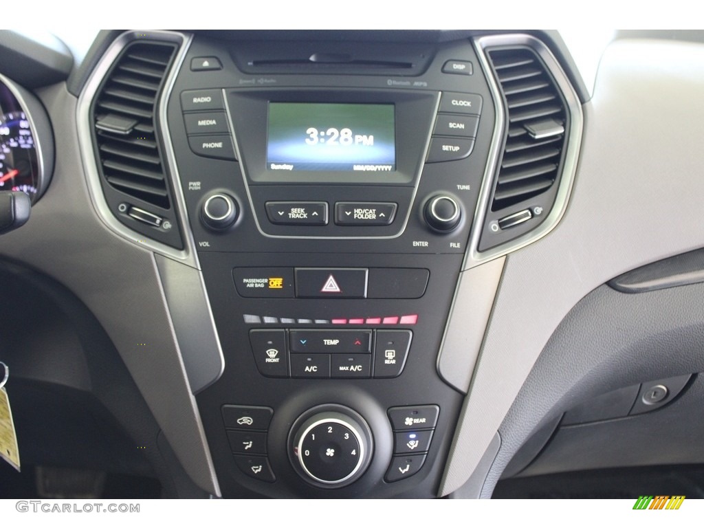 2016 Hyundai Santa Fe SE AWD Controls Photos