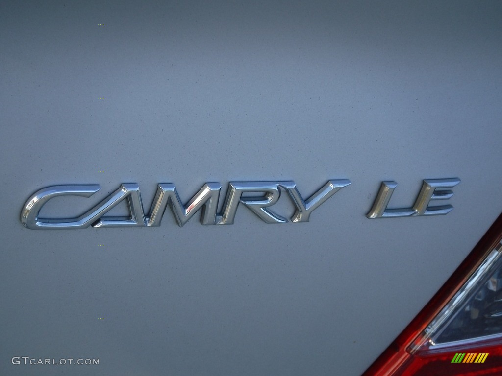 2004 Camry LE - Lunar Mist Metallic / Stone photo #13