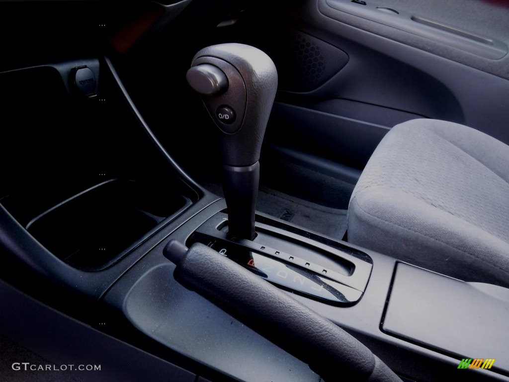 2004 Camry LE - Lunar Mist Metallic / Stone photo #20