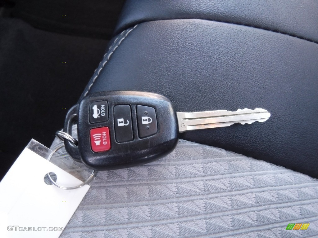 2014 Camry SE - Classic Silver Metallic / Black/Ash photo #5