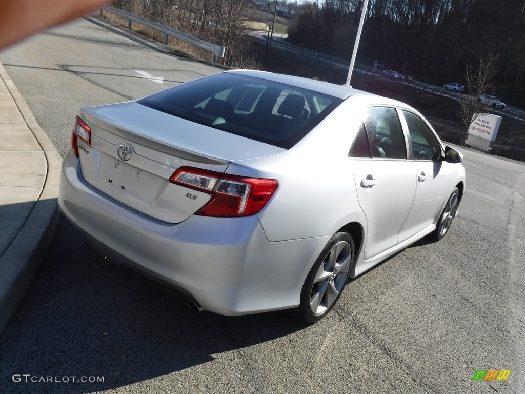 2014 Camry SE - Classic Silver Metallic / Black/Ash photo #15