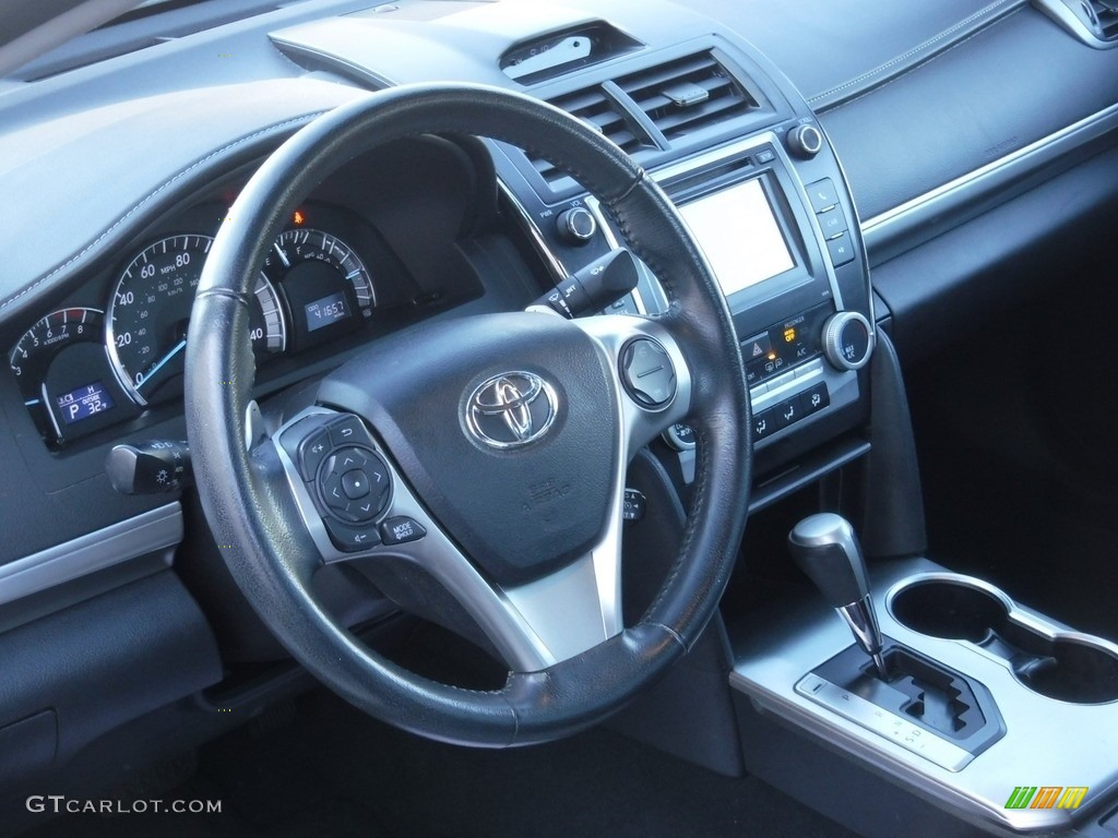 2014 Camry SE - Classic Silver Metallic / Black/Ash photo #20