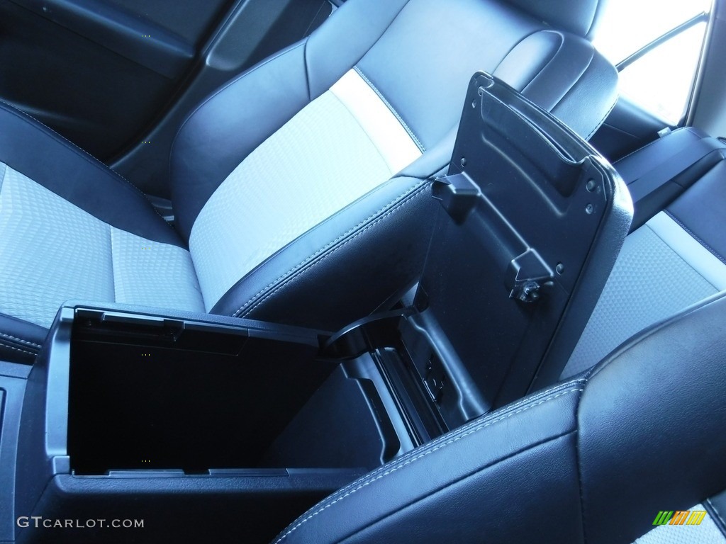 2014 Camry SE - Classic Silver Metallic / Black/Ash photo #28
