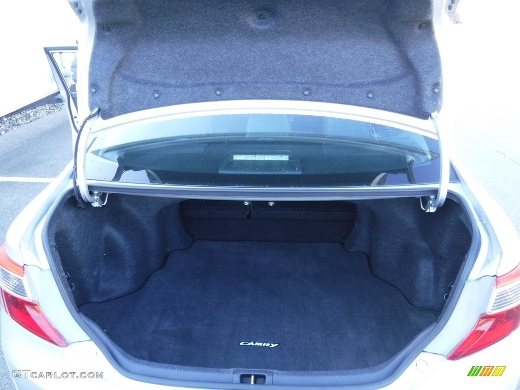 2014 Camry SE - Classic Silver Metallic / Black/Ash photo #32