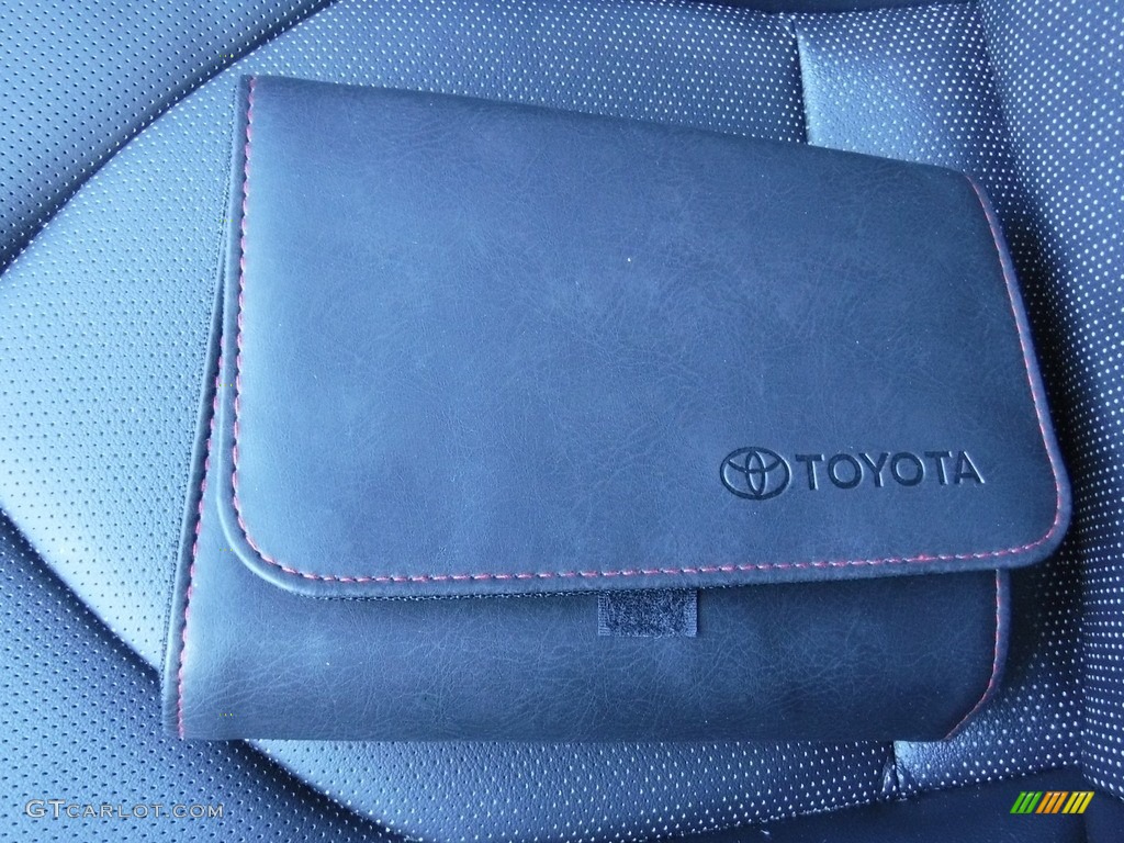 2023 Toyota Camry XSE Hybrid Books/Manuals Photos