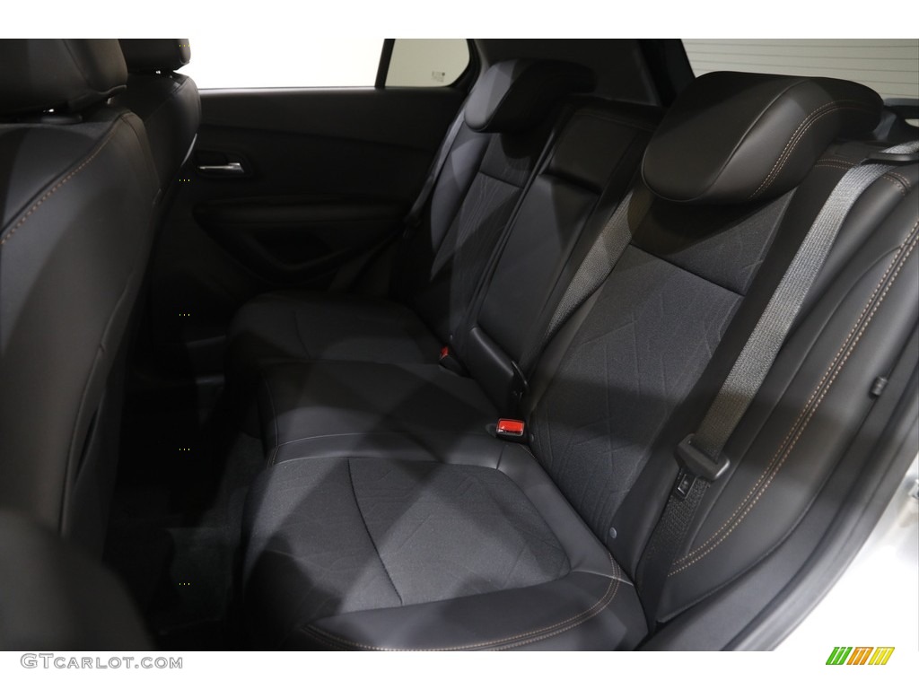 2020 Trax LT - Silver Ice Metallic / Jet Black photo #15