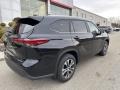 2023 Midnight Black Metallic Toyota Highlander XLE AWD  photo #8