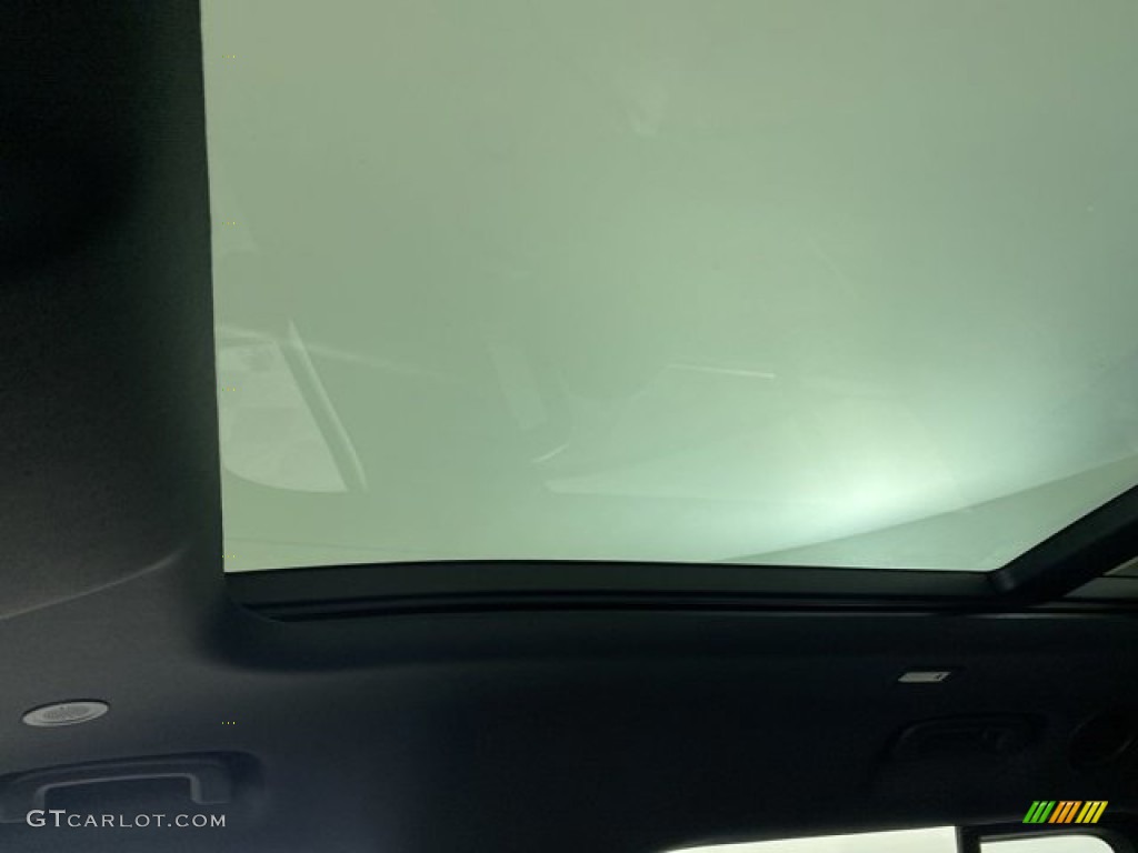 2023 Defender 130 X-Dynamic SE - Fuji White / Ebony photo #24