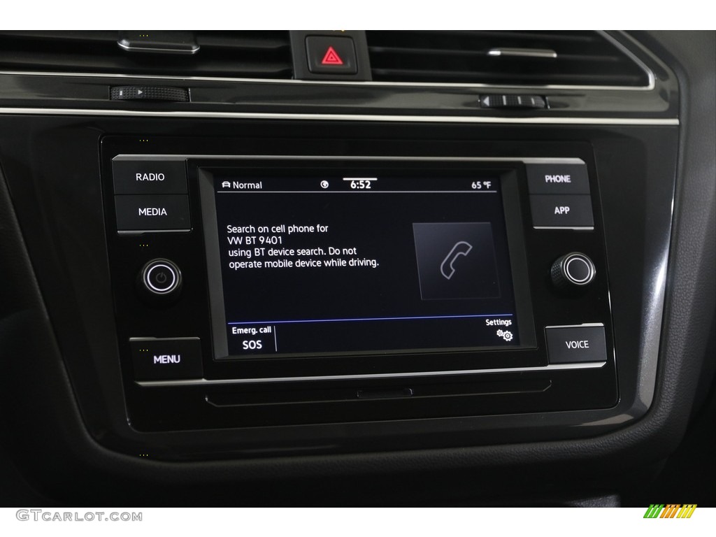 2022 Volkswagen Tiguan S 4Motion Controls Photo #145819442