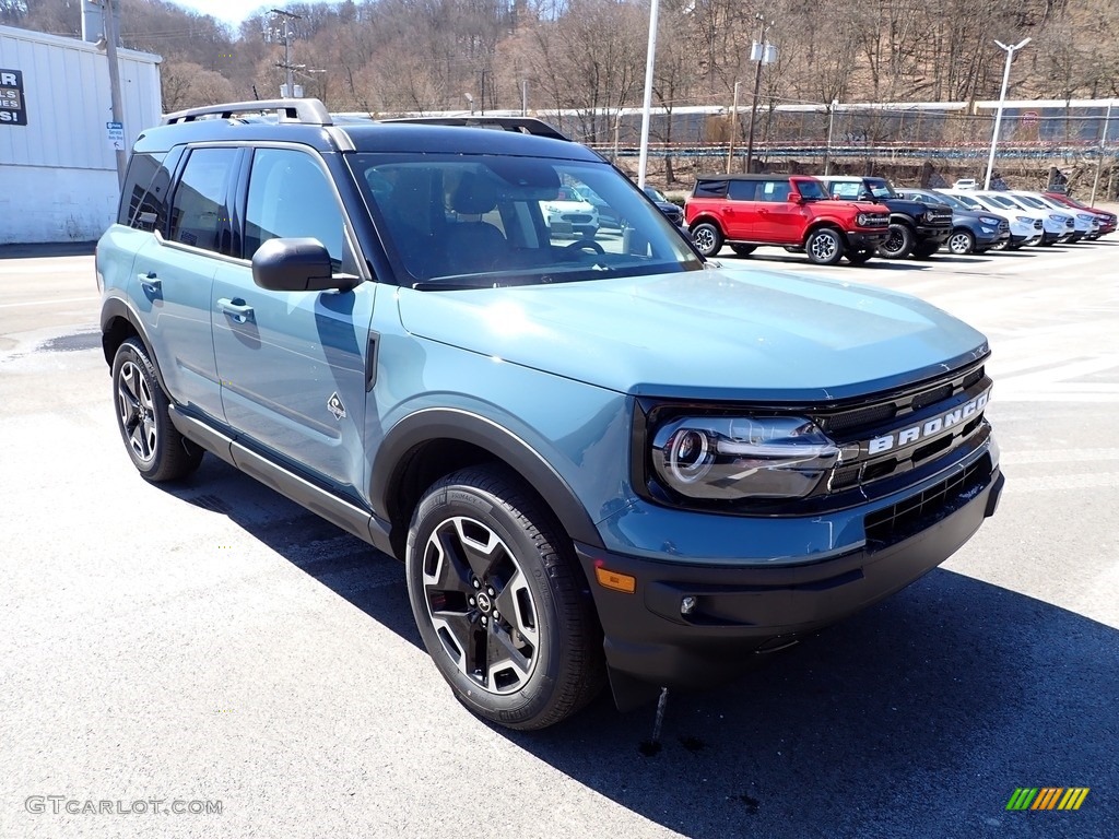 2023 Bronco Sport Outer Banks 4x4 - Area 51 / Navy Pier photo #2