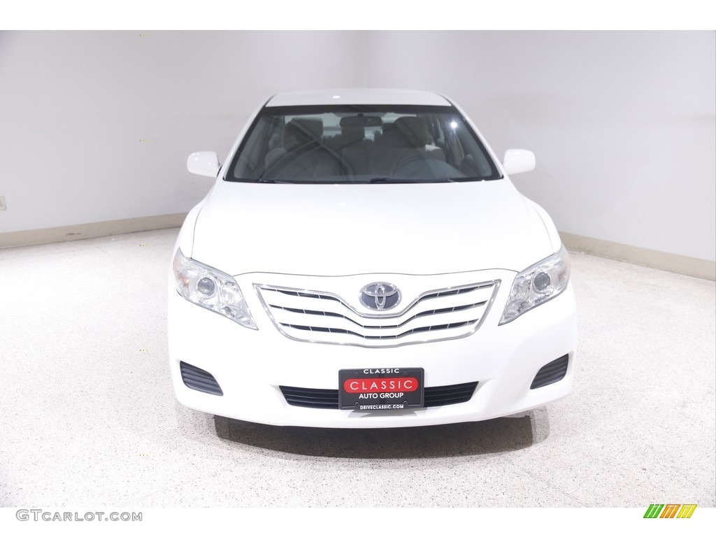 2011 Camry LE - Super White / Ash photo #2