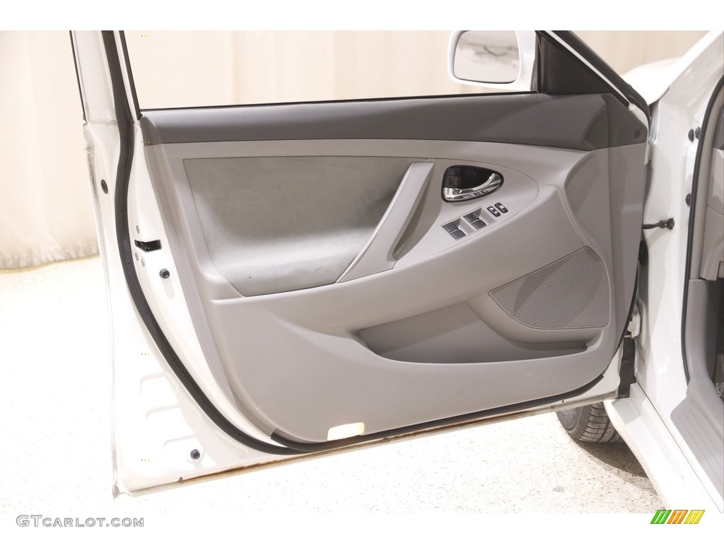 2011 Camry LE - Super White / Ash photo #4