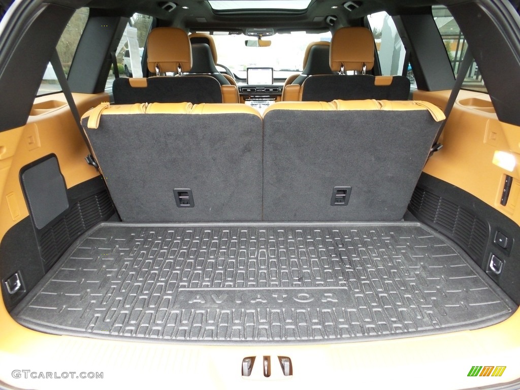 2020 Lincoln Aviator Black Label AWD Trunk Photos