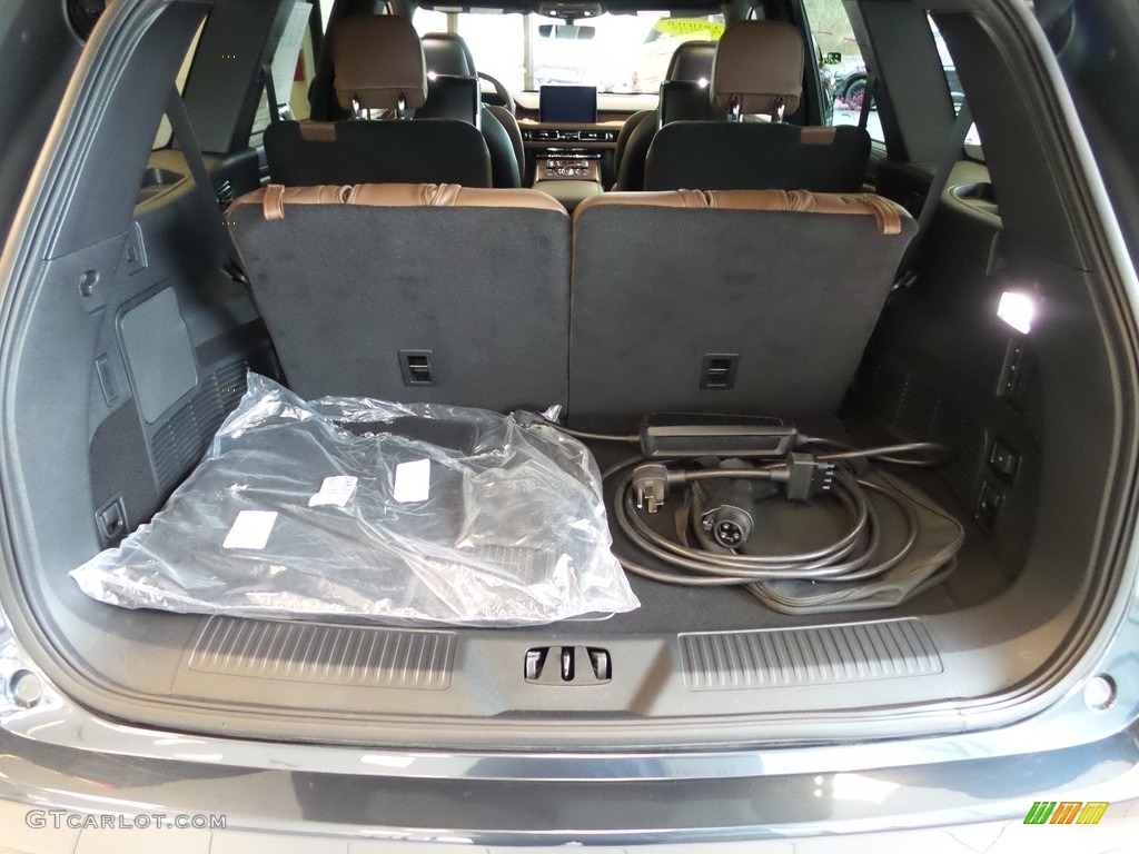 2022 Lincoln Aviator Grand Touring AWD Trunk Photos