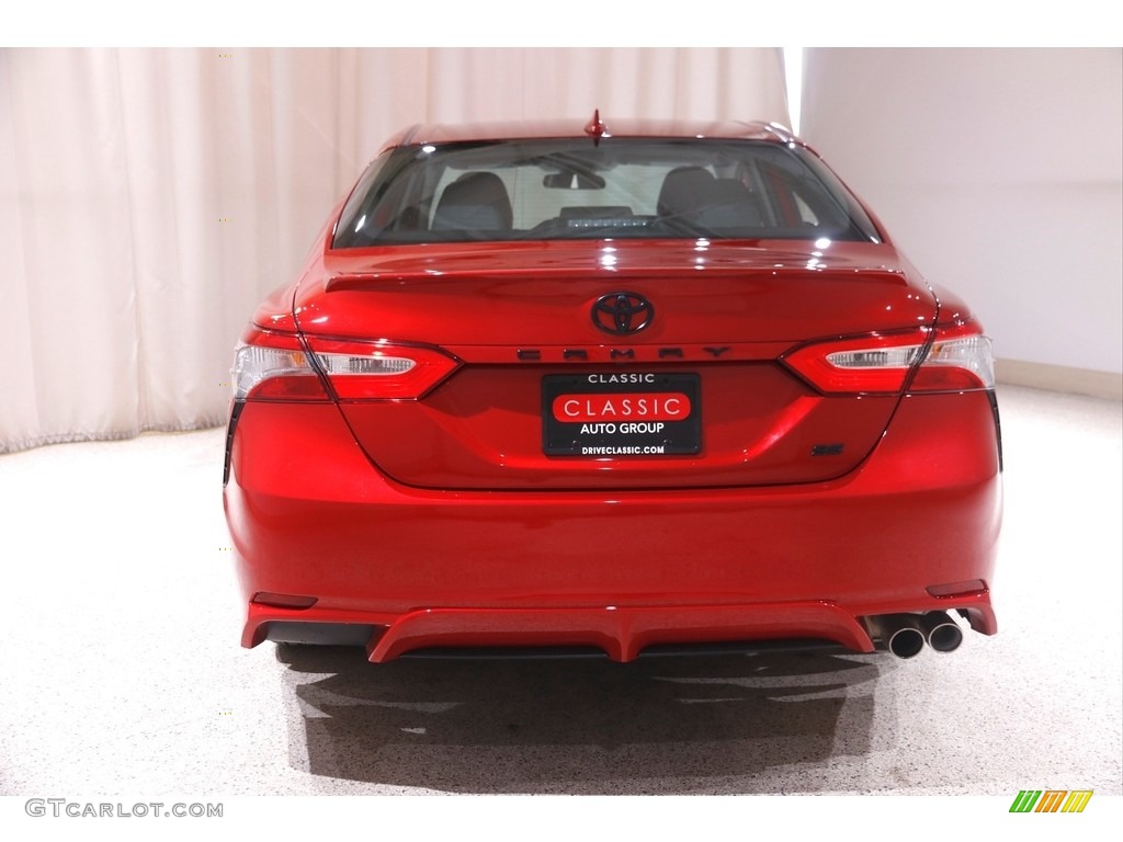 2019 Camry SE - Supersonic Red / Ash photo #17