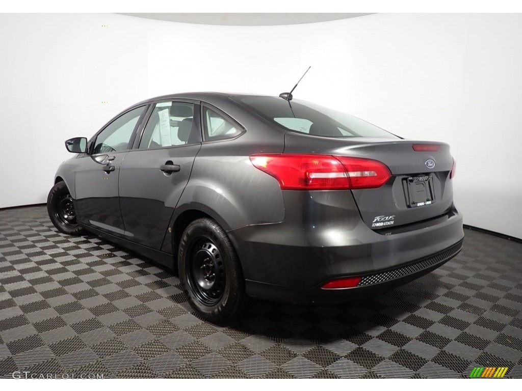 2016 Focus S Sedan - Magnetic / Charcoal Black photo #11