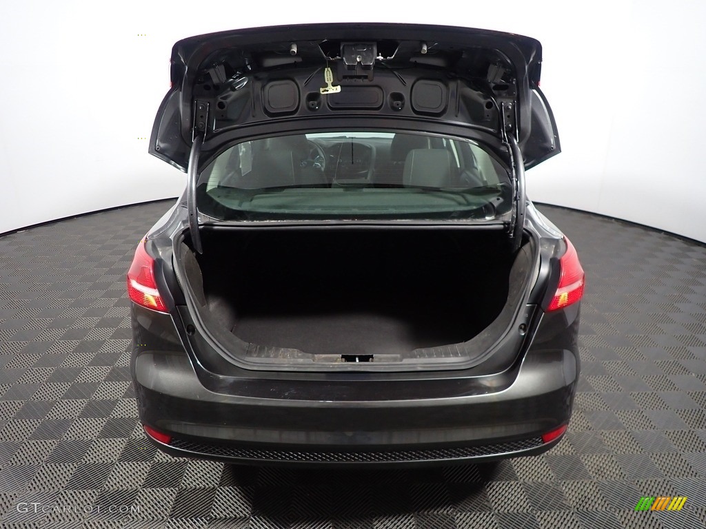 2016 Focus S Sedan - Magnetic / Charcoal Black photo #14