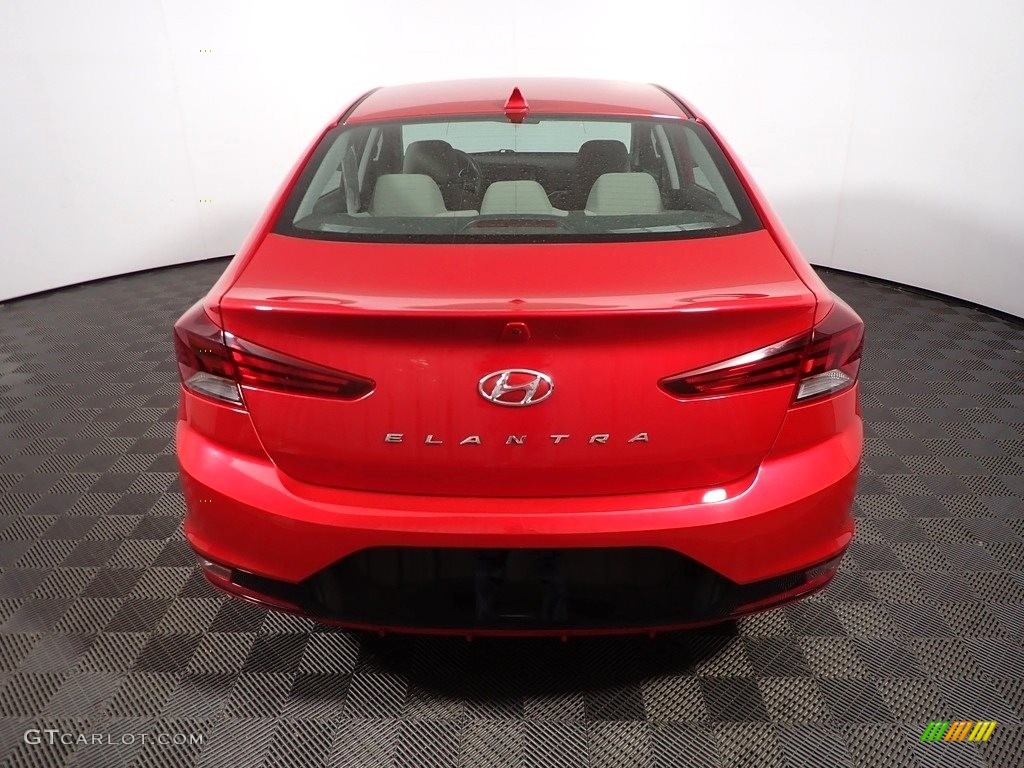 2020 Elantra SEL - Scarlet Red Pearl / Gray photo #13