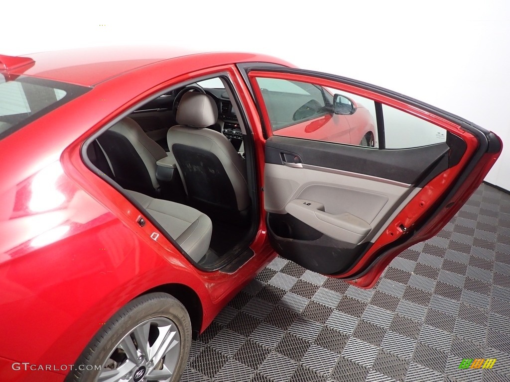 2020 Elantra SEL - Scarlet Red Pearl / Gray photo #33