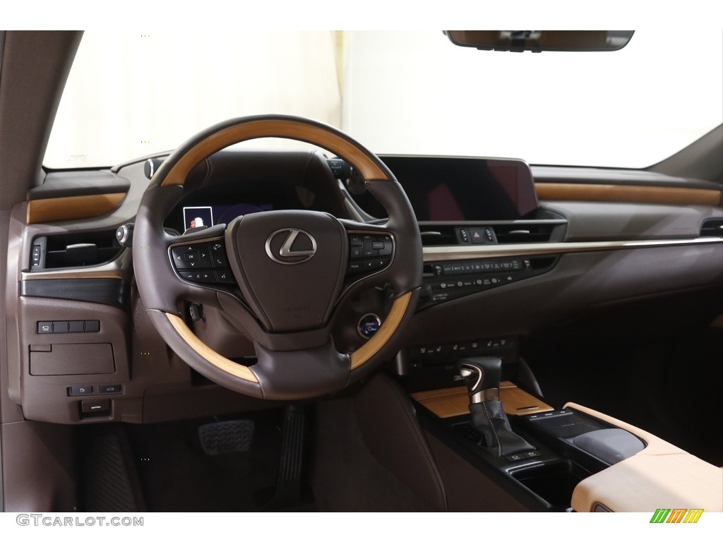 2019 Lexus ES 300h Dashboard Photos