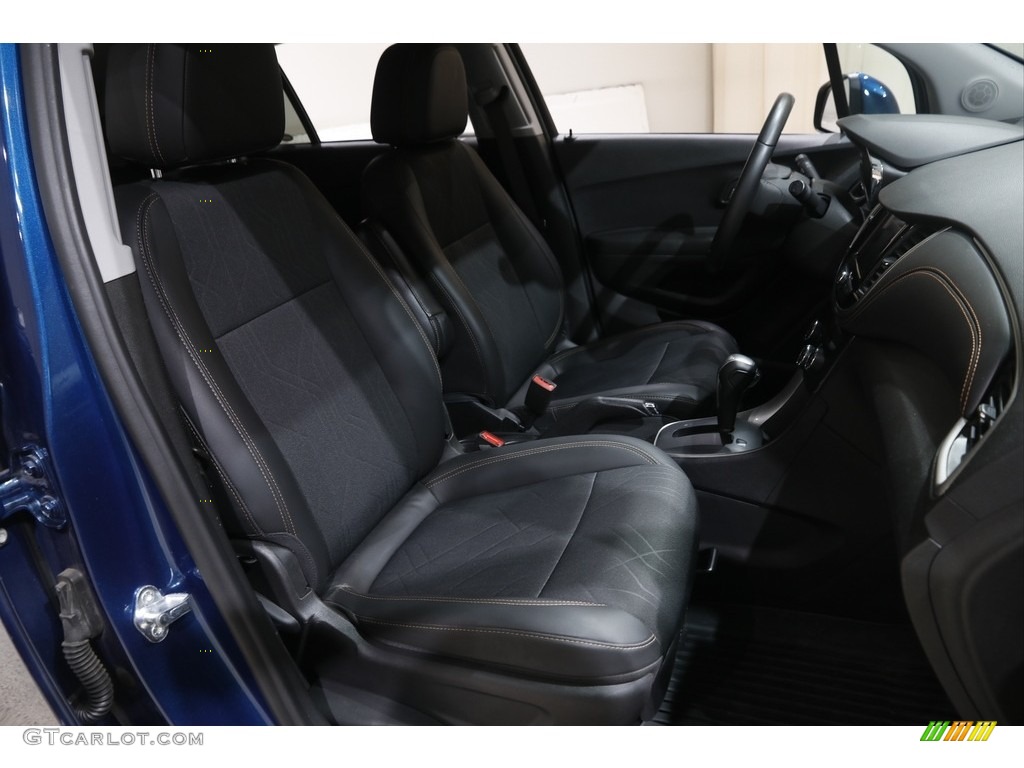 2020 Trax LT - Pacific Blue Metallic / Jet Black photo #13
