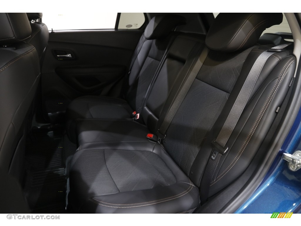 2020 Trax LT - Pacific Blue Metallic / Jet Black photo #15