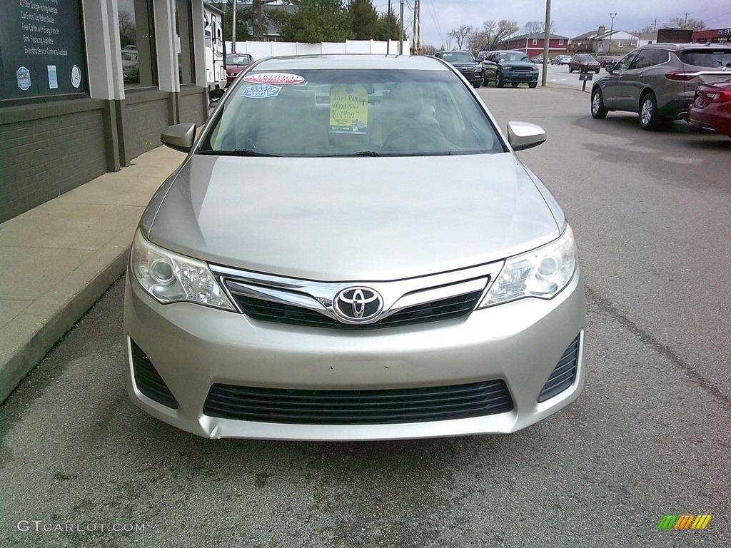 2014 Camry LE - Creme Brulee Metallic / Ivory photo #6