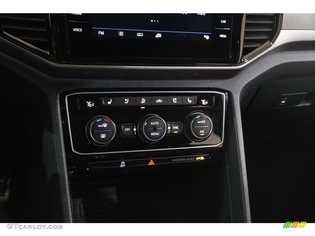 2020 Volkswagen Atlas Cross Sport SEL 4Motion Controls Photos