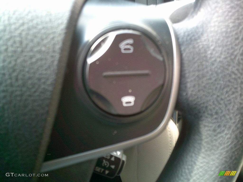 2014 Camry LE - Creme Brulee Metallic / Ivory photo #21