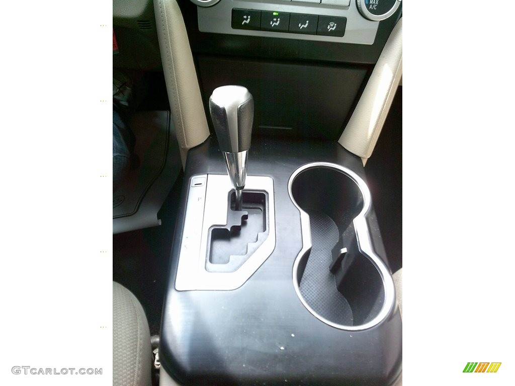 2014 Camry LE - Creme Brulee Metallic / Ivory photo #37