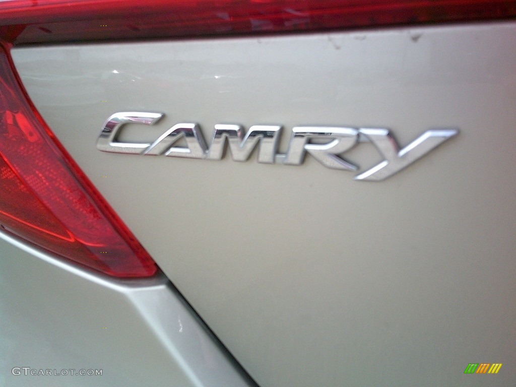 2014 Camry LE - Creme Brulee Metallic / Ivory photo #39
