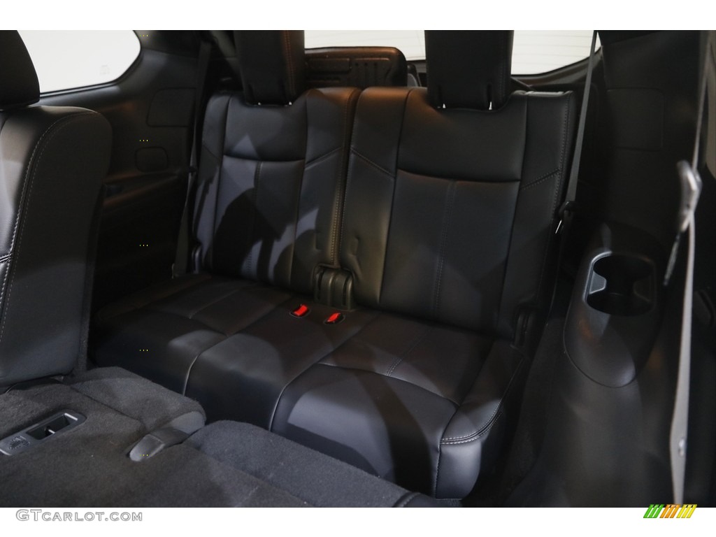 2020 Nissan Pathfinder SL 4x4 Rear Seat Photos