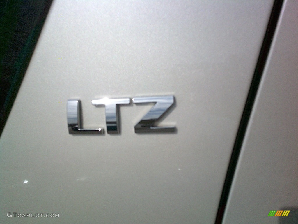 2010 Tahoe LTZ 4x4 - White Diamond Tricoat / Light Cashmere/Dark Cashmere photo #11