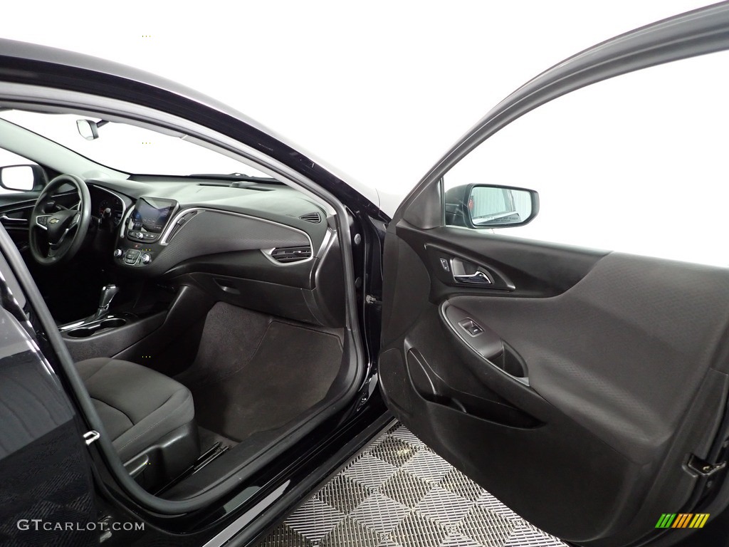 2019 Malibu LS - Mosaic Black Metallic / Jet Black photo #25