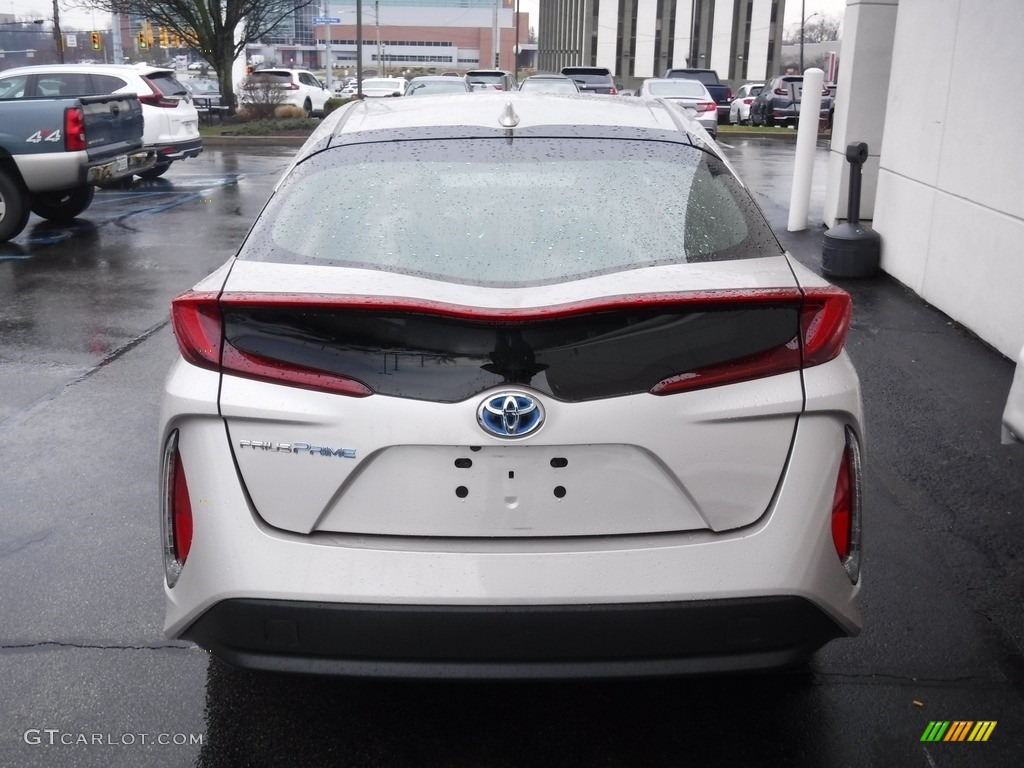 2018 Prius Prime Premium - Titanium Glow / Black photo #7