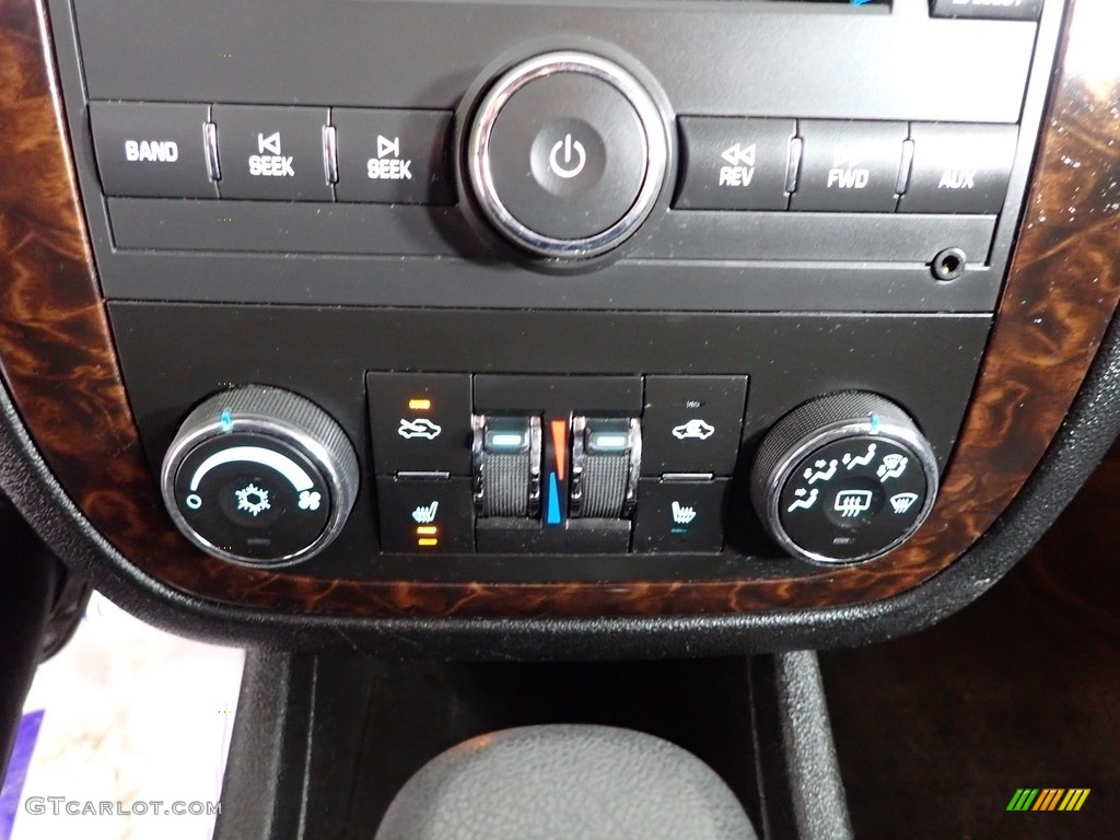 2016 Chevrolet Impala Limited LTZ Controls Photos