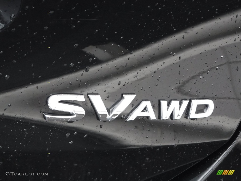 2016 Nissan Rogue SV AWD Marks and Logos Photos