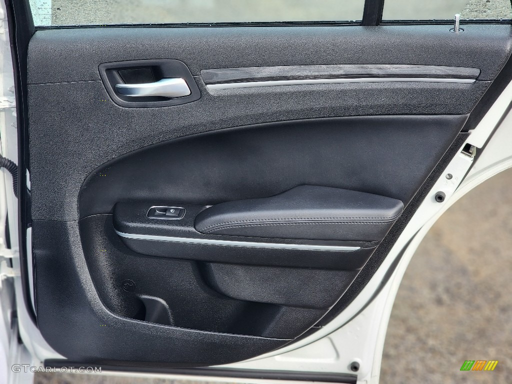 2022 Chrysler 300 Touring AWD Black Door Panel Photo #145832898