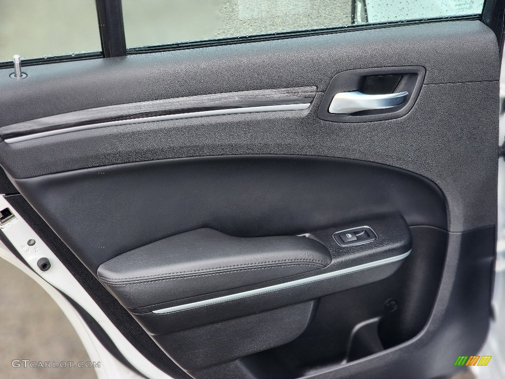 2022 Chrysler 300 Touring AWD Black Door Panel Photo #145832999