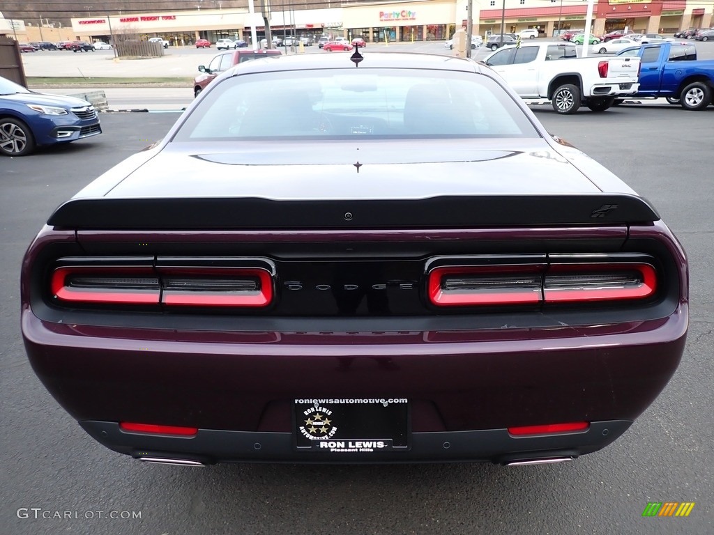2022 Challenger GT AWD Blacktop - Hellraisin / Black photo #4