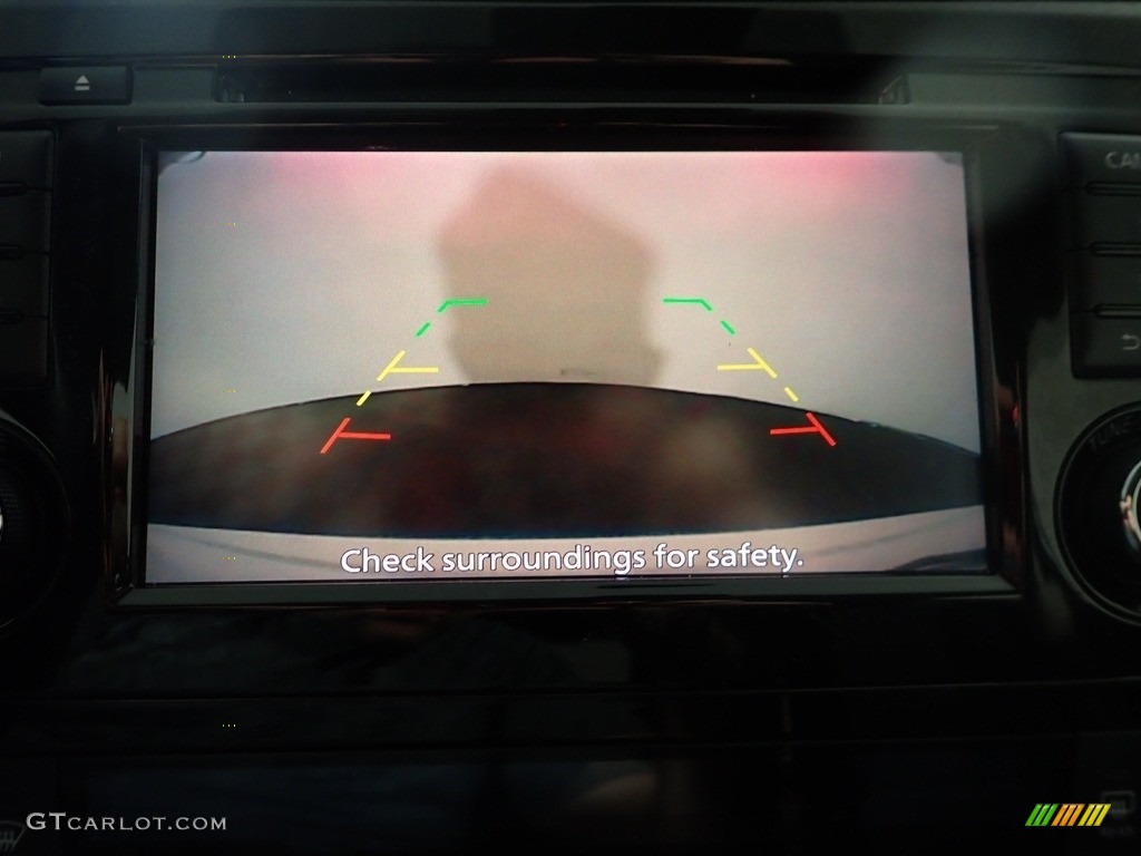 2020 Rogue SV AWD - Pearl White Tricoat / Charcoal photo #2