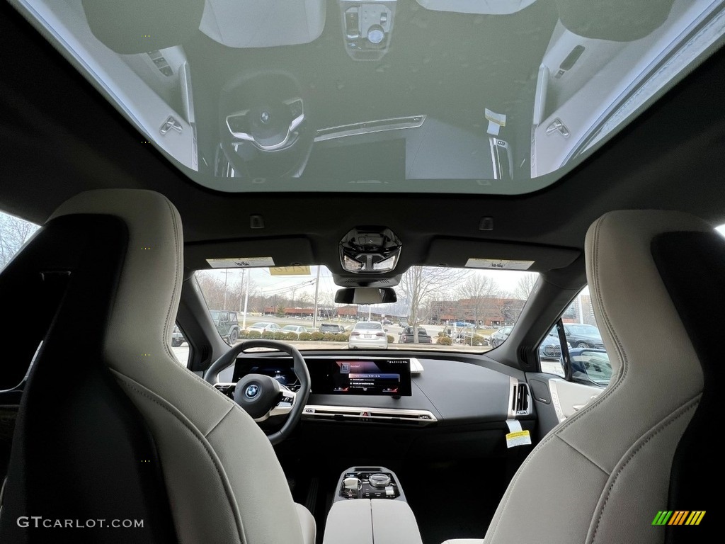 2023 BMW iX xDrive50 Sunroof Photo #145838640