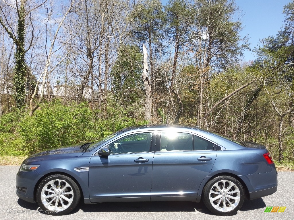 Blue Metallic Ford Taurus