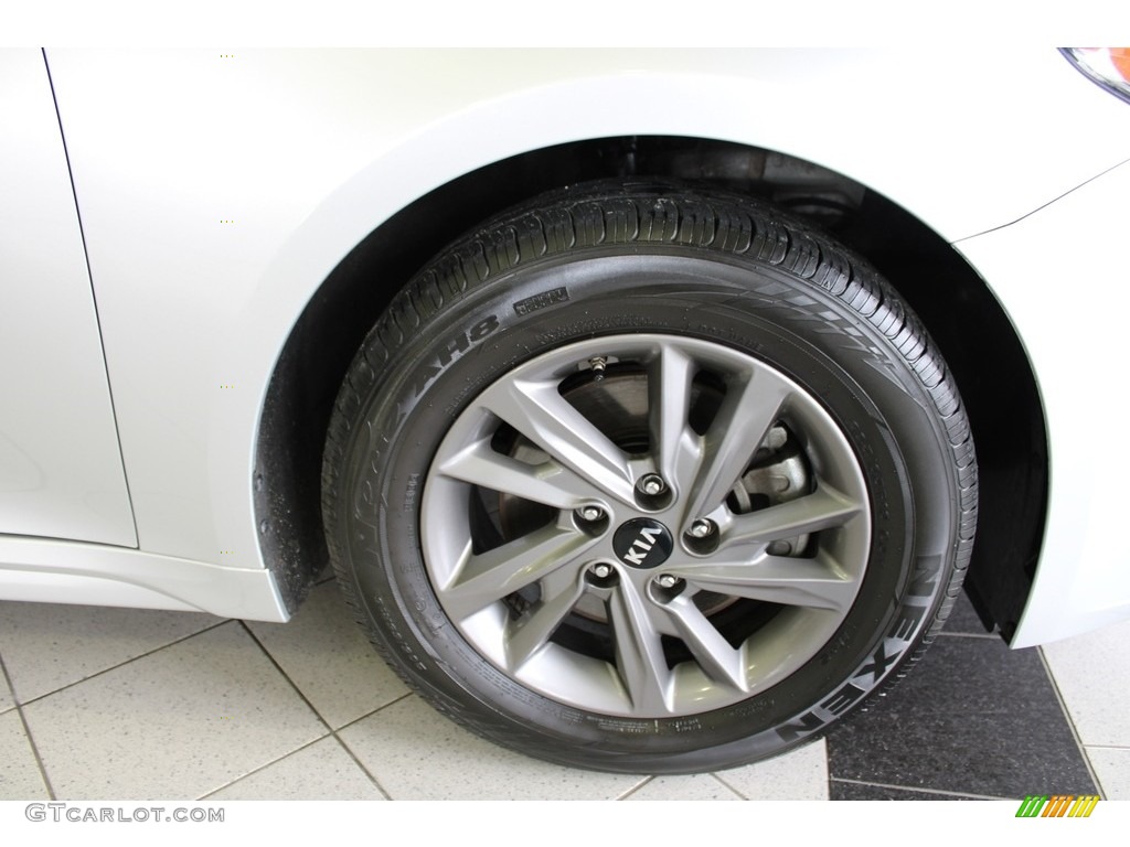 2020 Optima LX - Sparkling Silver / Black photo #5