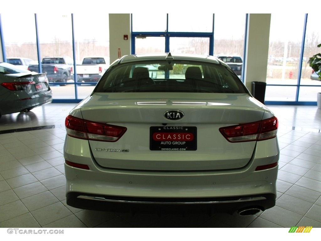 2020 Optima LX - Sparkling Silver / Black photo #8