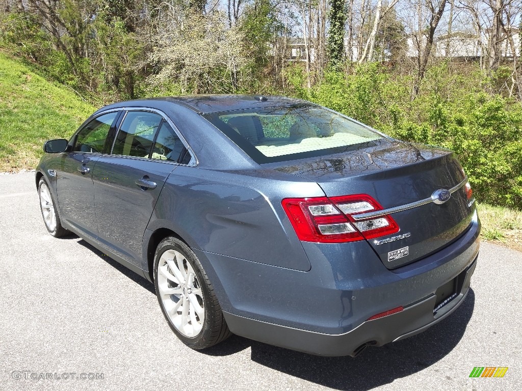 2019 Taurus Limited - Blue Metallic / Dune photo #8