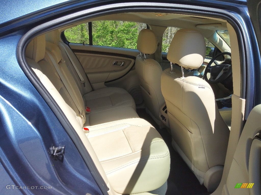 2019 Taurus Limited - Blue Metallic / Dune photo #15